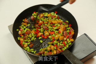 脆口萝卜炒毛豆的做法步骤：12