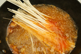 鲜香萝卜肉丝面的做法步骤：11