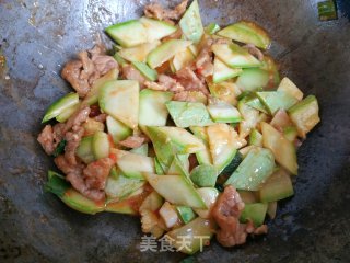 西红柿西葫芦炒肉片的做法步骤：16
