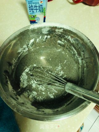 玉米甜豆黑米咸味蛋糕的做法步骤：5