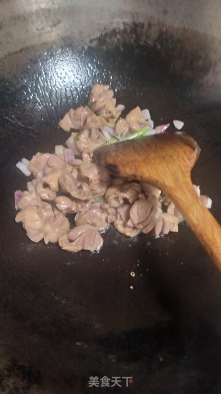 鸡肾炒西芹的做法步骤：6