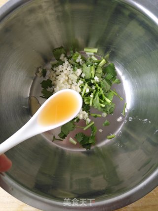 手撕鸡肉的做法步骤：4