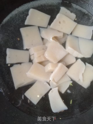 魔芋烧鱼排的做法步骤：2