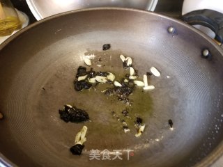 橄榄菜炒意大利瓜的做法步骤：6