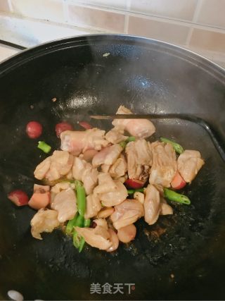 自制酸汤鸡腿的做法步骤：4