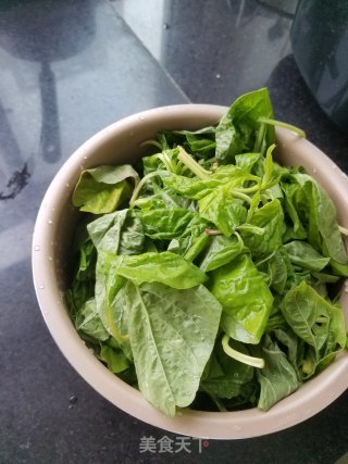 麻酱苋菜的做法步骤：1