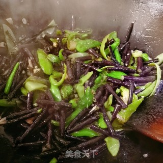 炒紫豆角的做法步骤：5