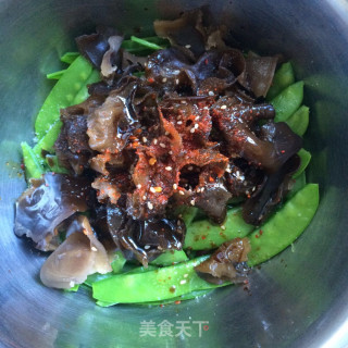 荷兰豆拌木耳的做法步骤：6