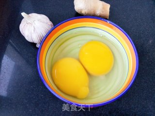 鹅蛋炒灯椒的做法步骤：4