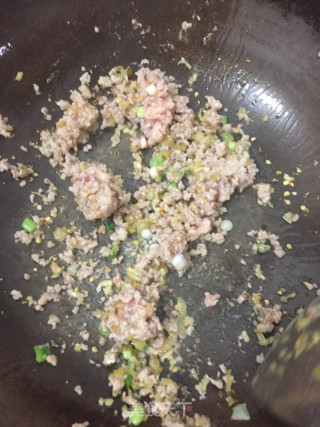 酸辣汤的做法步骤：2