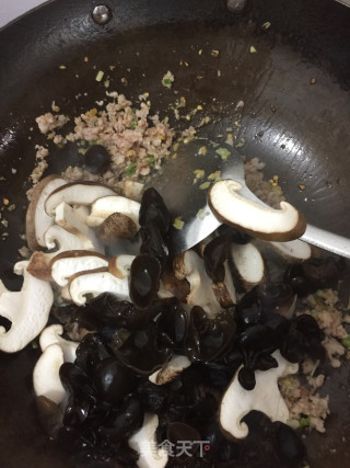 酸辣汤的做法步骤：3