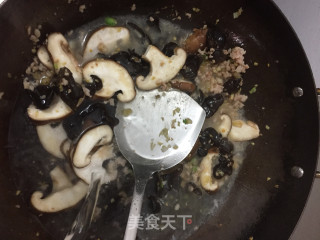 酸辣汤的做法步骤：4