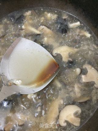 酸辣汤的做法步骤：8