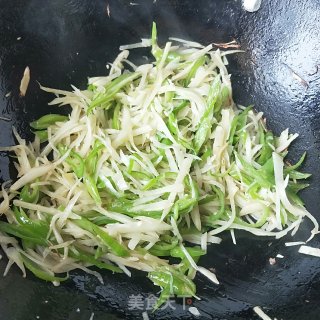 姜爆肉丝的做法步骤：17