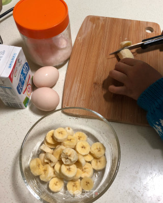 香蕉松饼的做法步骤：1