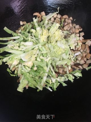 肉饼香菇炒饭的做法步骤：8