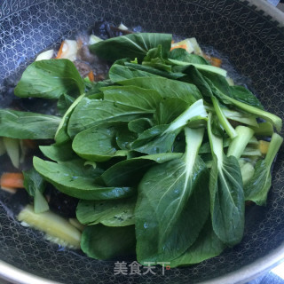 牛肉丸时蔬汤的做法步骤：9