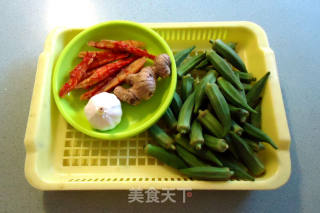 虾干炒秋葵的做法步骤：1