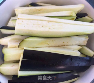 鱼香茄条的做法步骤：1