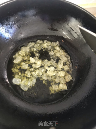 糖醋排骨的做法步骤：4