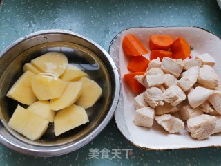 咖喱土豆鸡块的做法步骤：3