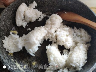 简单蛋炒饭的做法步骤：3