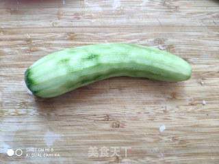 素鸡拌黄瓜的做法步骤：3