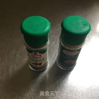椒盐土豆片的做法步骤：2