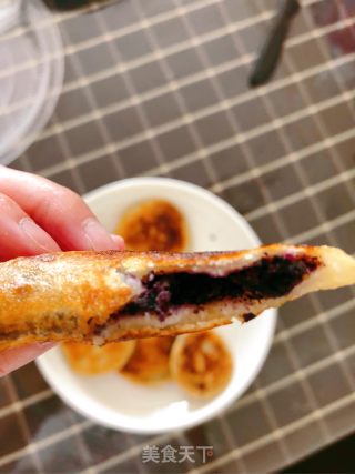 低糖黑芝麻紫薯糯米饼的做法步骤：10