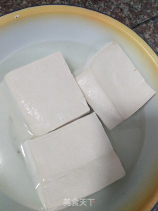 冷吃豆腐的做法步骤：1