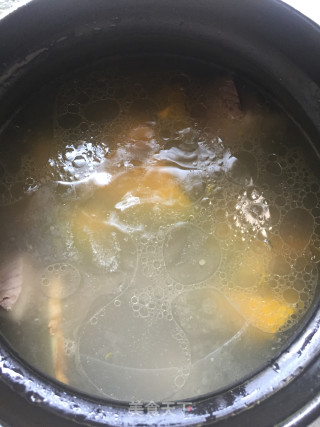 南瓜排骨汤的做法步骤：3