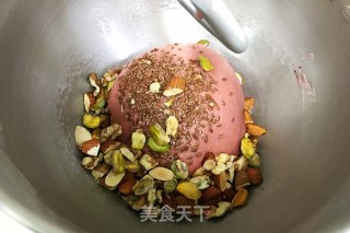 亚麻籽坚果软欧的做法步骤：5