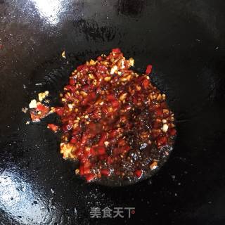 剁椒烧小白条的做法步骤：5