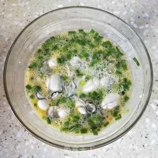 生蚝煎鸡蛋的做法步骤：7