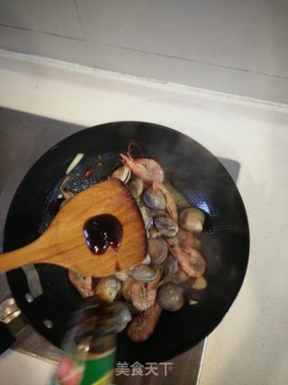 香辣炒海鲜的做法步骤：10