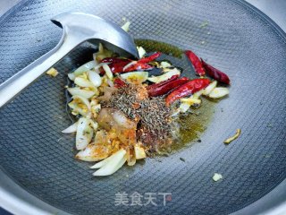 爆炒香辣实蛋的做法步骤：5
