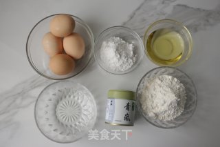 抹茶奶油蛋糕卷的做法步骤：1