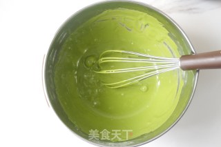 抹茶奶油蛋糕卷的做法步骤：10