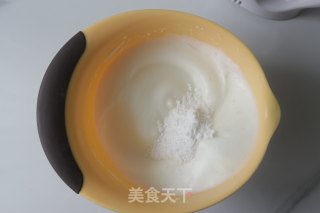 抹茶奶油蛋糕卷的做法步骤：12