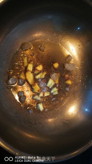 红烧肉（黄花菜）的做法步骤：2