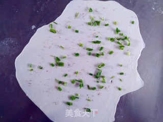 葱油饼的做法步骤：7