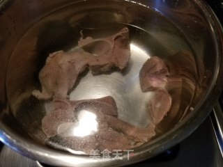 虫草三鲜汤的做法步骤：3