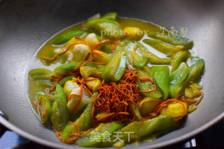 丝瓜虫草花烩鱼丸的做法步骤：6