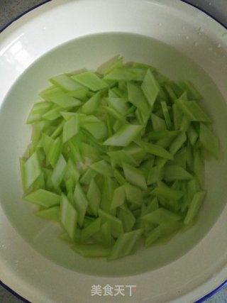 甜椒炒芥兰的做法步骤：6