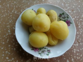 椒盐土豆的做法步骤：1