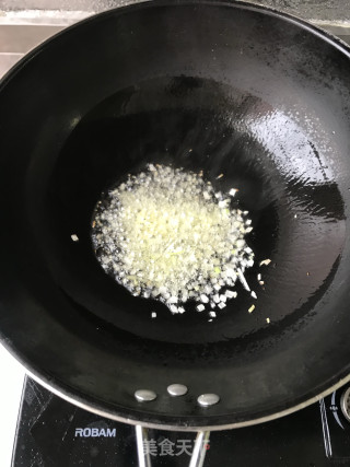 小炒虾仁的做法步骤：6
