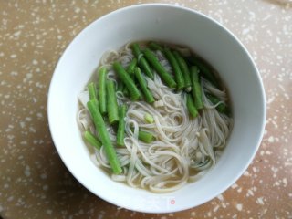 豇豆猪肚面的做法步骤：5