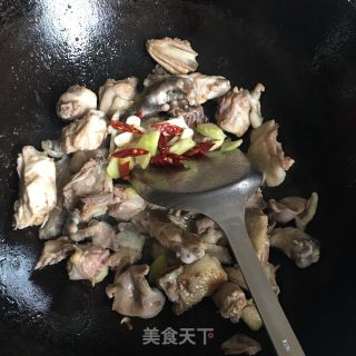 小鸡烧毛豆的做法步骤：5