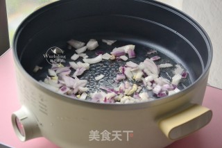 西班牙海鲜饭的做法步骤：4