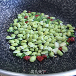 毛豆烧丝瓜的做法步骤：6
